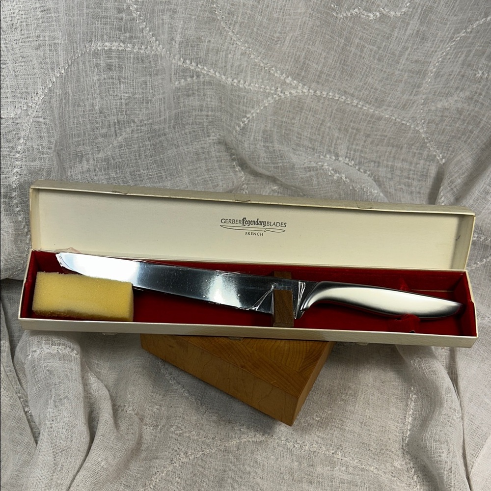 Vintage Gerber legendary blades French knife never used still in original box